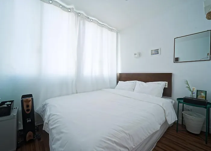 Ekonomy Haeundae Hostel Busan