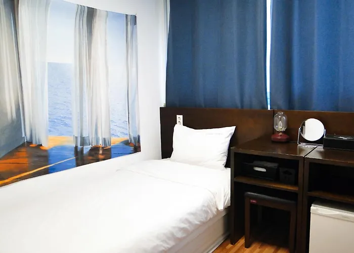 Ekonomy Haeundae * Busan
