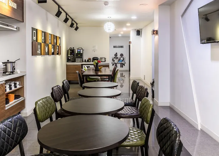 Ekonomy Haeundae Hostel *
