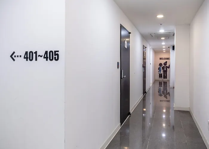 Ekonomy Haeundae Hostel *
