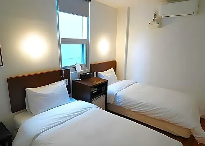 Ekonomy Haeundae * Busan